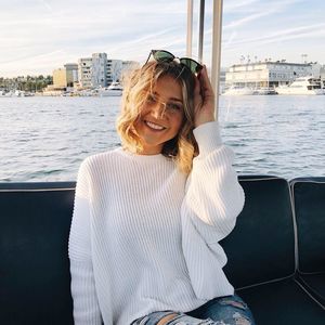 Meet your Posher, Avery